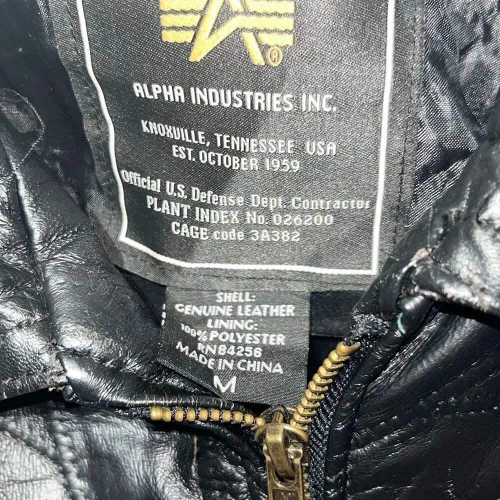 Alpha Industries Men's Black Leather Space Shuttle NASA Bomber Jacket Medium‎